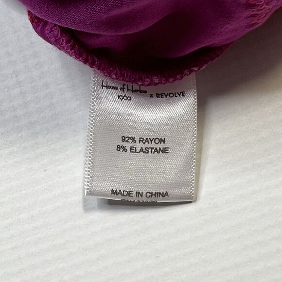 HOUSE OF HARLOW REVOLVE Off the Shoulder Crop Top size Small Pink Embroidered - Picture 9 of 10